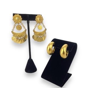Vintage Gold Tone Earrings